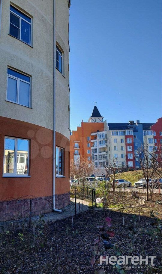 Продается Многокомнатная квартира, 108 м²