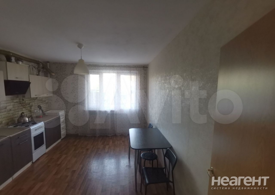 Продается 1-комнатная квартира, 45 м²