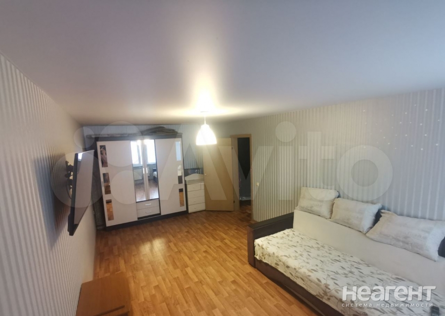 Продается 1-комнатная квартира, 45 м²