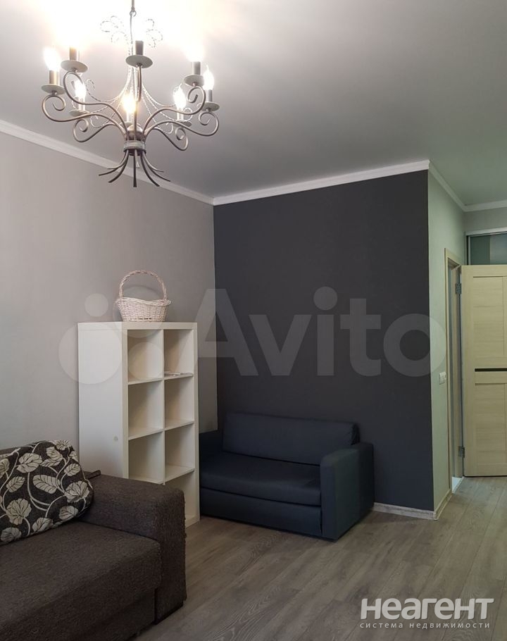 Продается 1-комнатная квартира, 40 м²