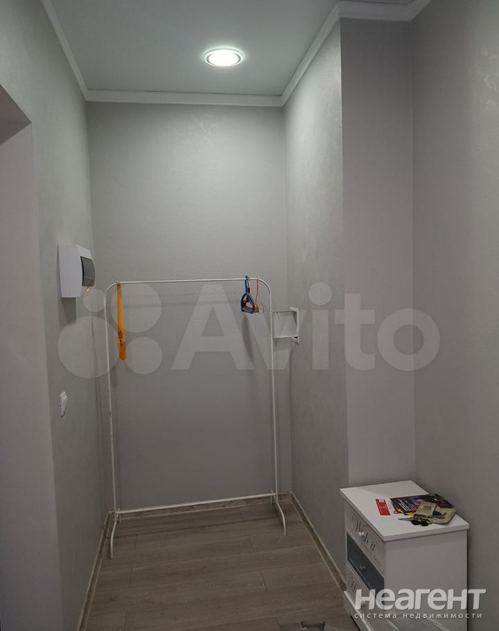 Продается 1-комнатная квартира, 40 м²