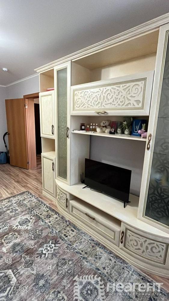 Продается 1-комнатная квартира, 38 м²