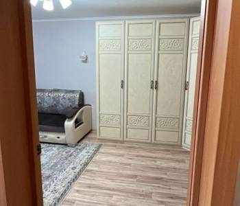 Продается 1-комнатная квартира, 38 м²