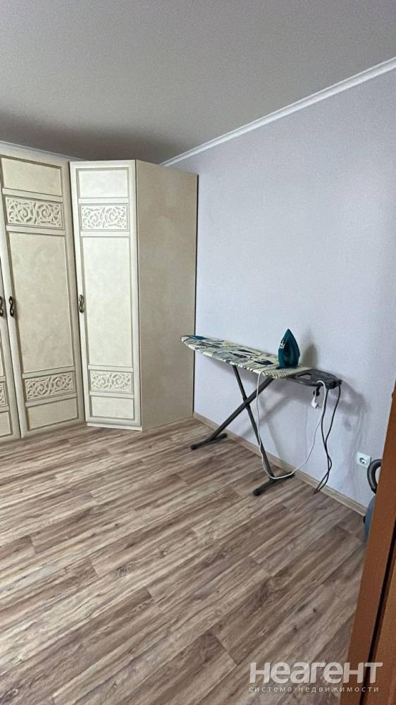 Продается 1-комнатная квартира, 38 м²