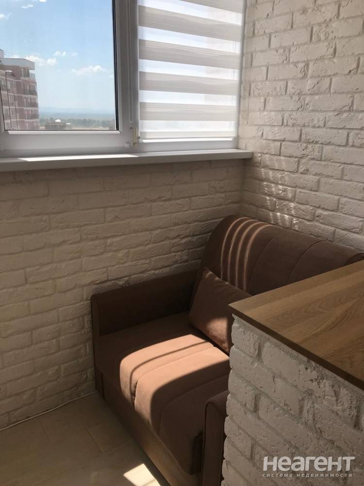 Продается 1-комнатная квартира, 40 м²