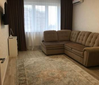 Продается 1-комнатная квартира, 40 м²