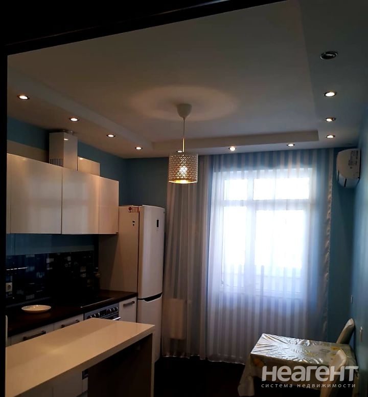 Сдается 1-комнатная квартира, 39 м²