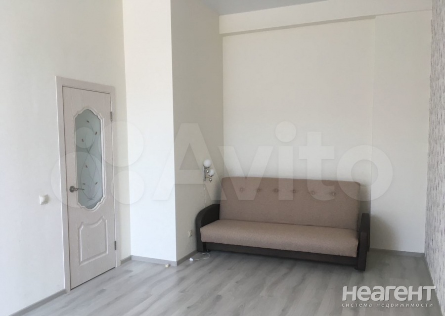 Сдается 1-комнатная квартира, 40,2 м²