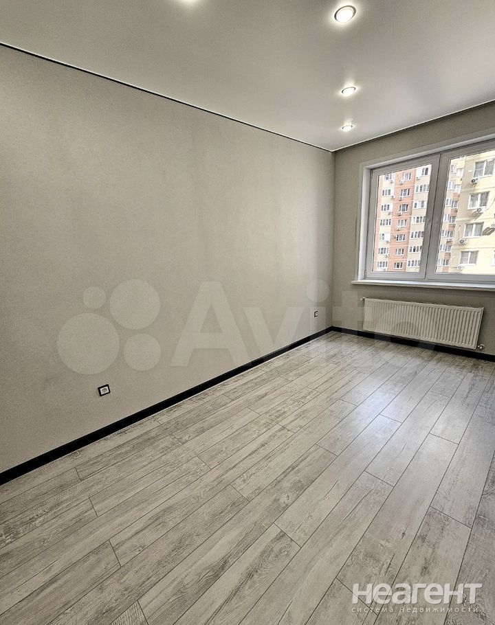 Продается 3-х комнатная квартира, 75,8 м²