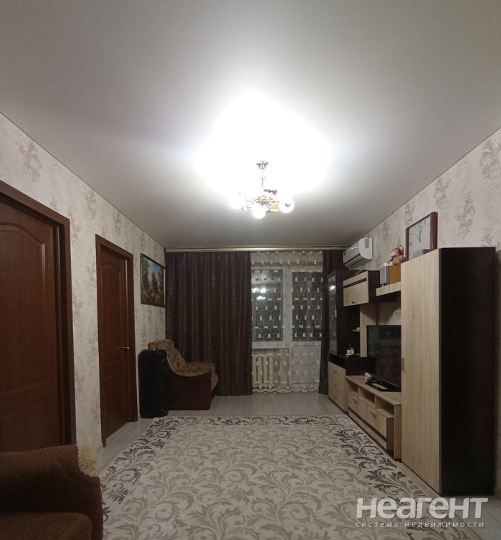 Продается Многокомнатная квартира, 62,5 м²