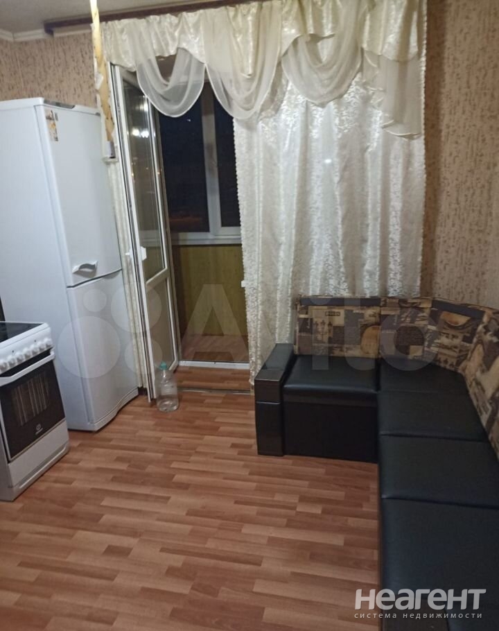 Продается 1-комнатная квартира, 37,5 м²