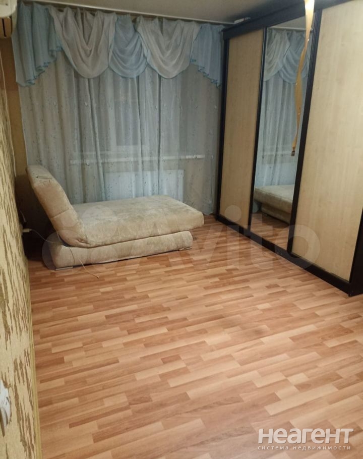 Продается 1-комнатная квартира, 37,5 м²