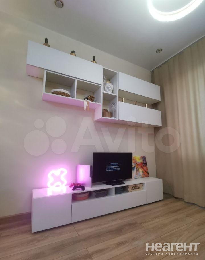 Продается 1-комнатная квартира, 35 м²