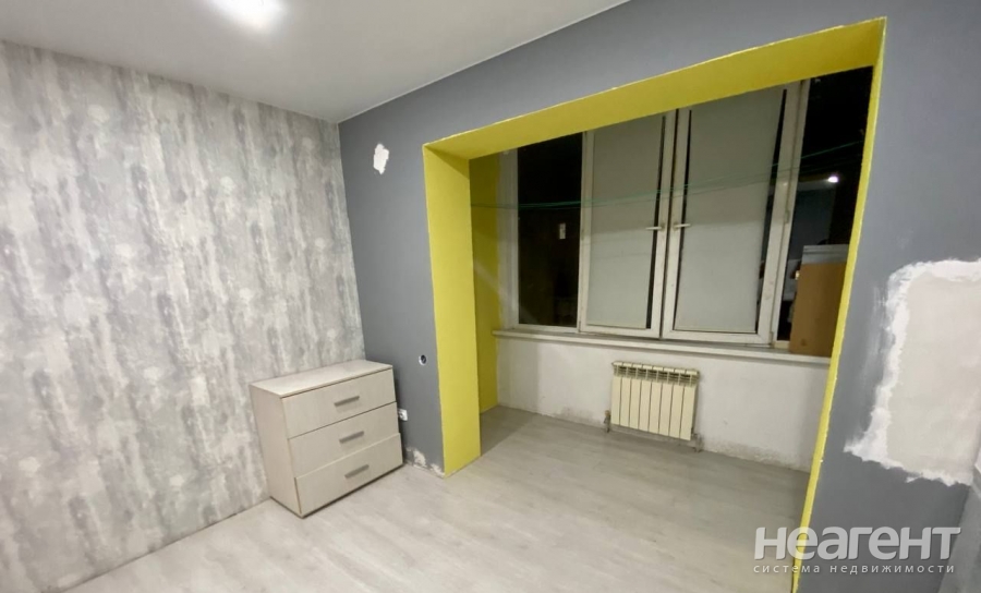 Продается 1-комнатная квартира, 42,3 м²