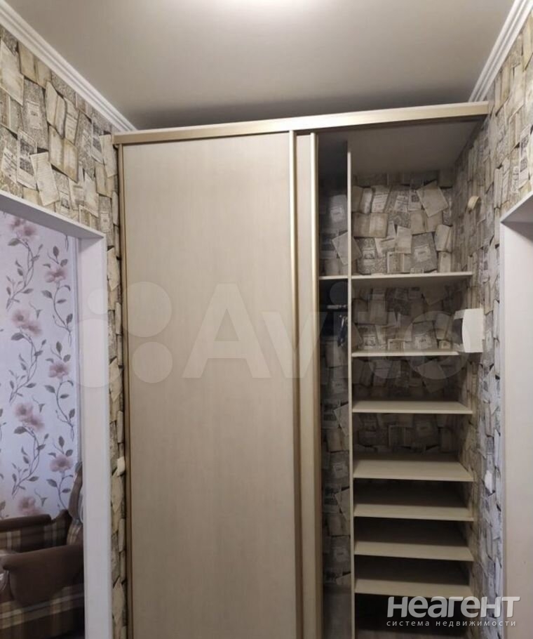 Продается 1-комнатная квартира, 40,7 м²