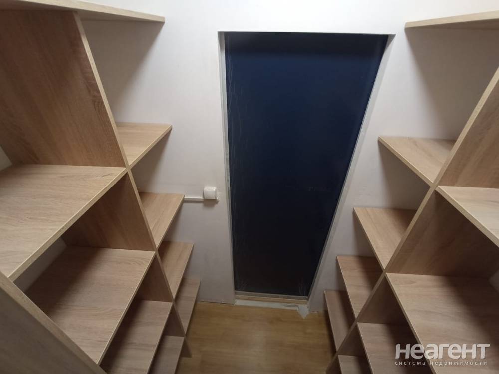 Продается 1-комнатная квартира, 42,3 м²