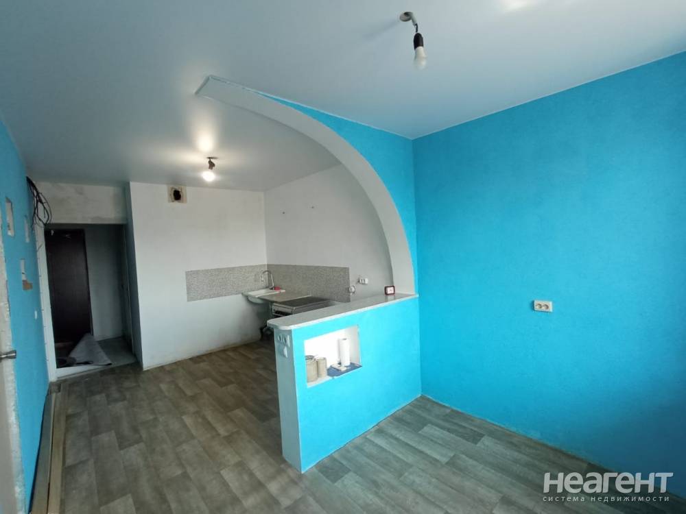 Продается 1-комнатная квартира, 42,3 м²