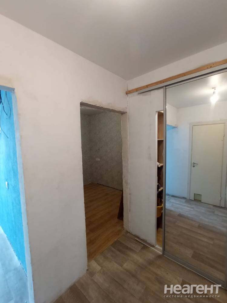 Продается 1-комнатная квартира, 42,3 м²