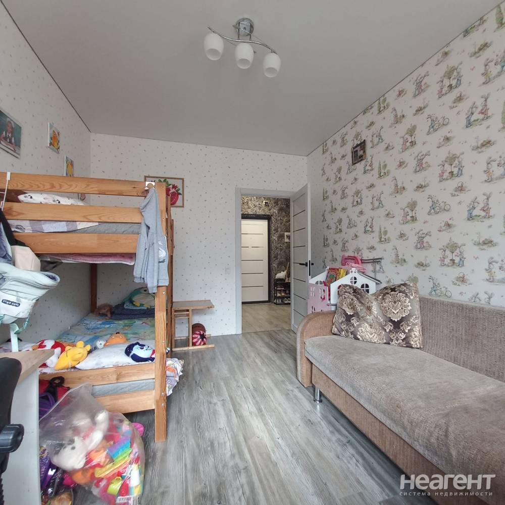 Продается 1-комнатная квартира, 38 м²