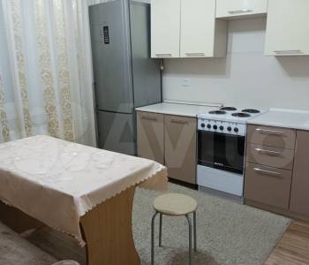 Продается 1-комнатная квартира, 38 м²