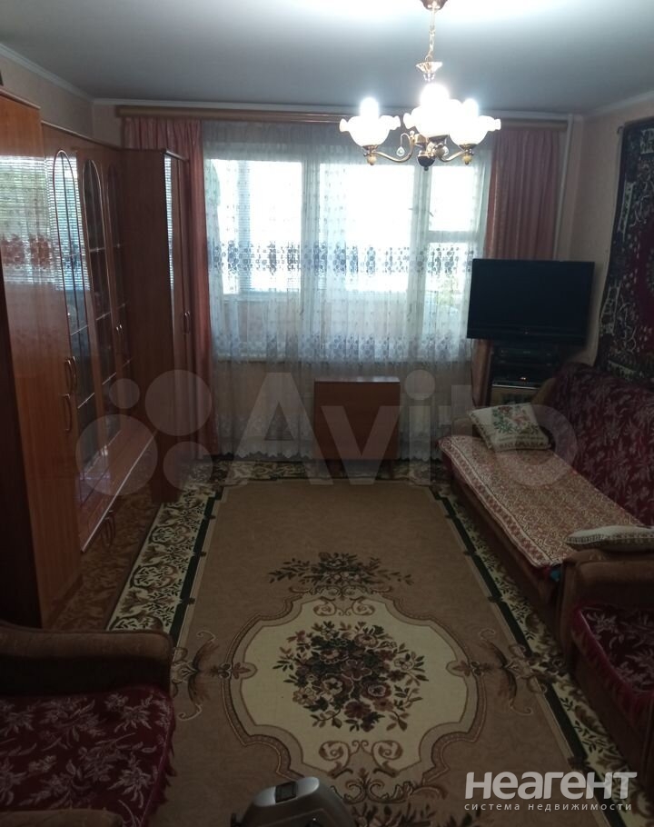 Продается 1-комнатная квартира, 40 м²