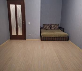 Продается 1-комнатная квартира, 38 м²