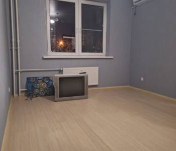 Продается 1-комнатная квартира, 38 м²