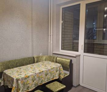 Продается 1-комнатная квартира, 38 м²