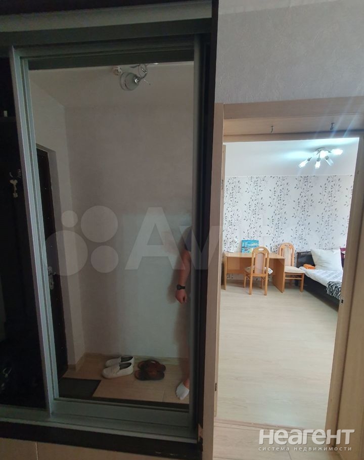 Сдается 1-комнатная квартира, 40 м²