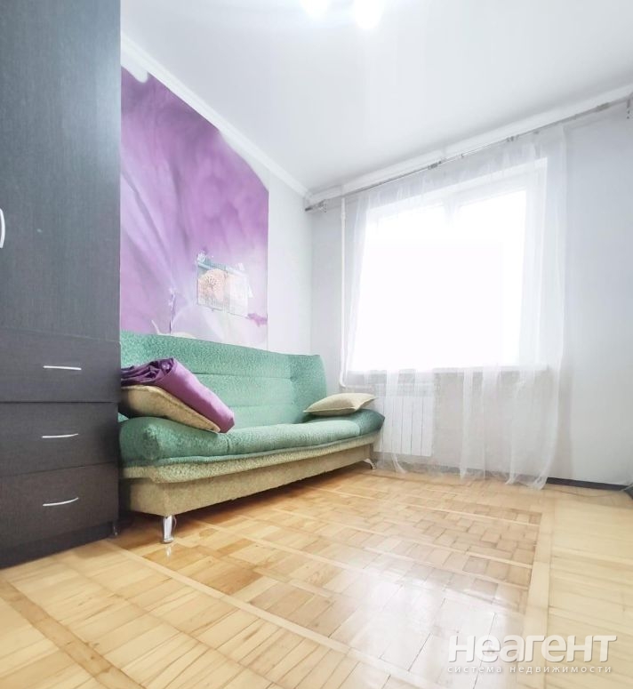 Продается Многокомнатная квартира, 69,1 м²