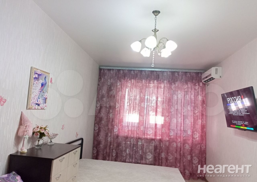 Продается 1-комнатная квартира, 41 м²