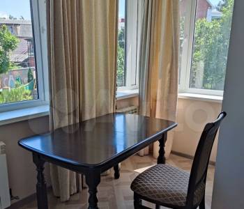 Продается 1-комнатная квартира, 70 м²