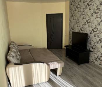 Сдается 1-комнатная квартира, 43 м²