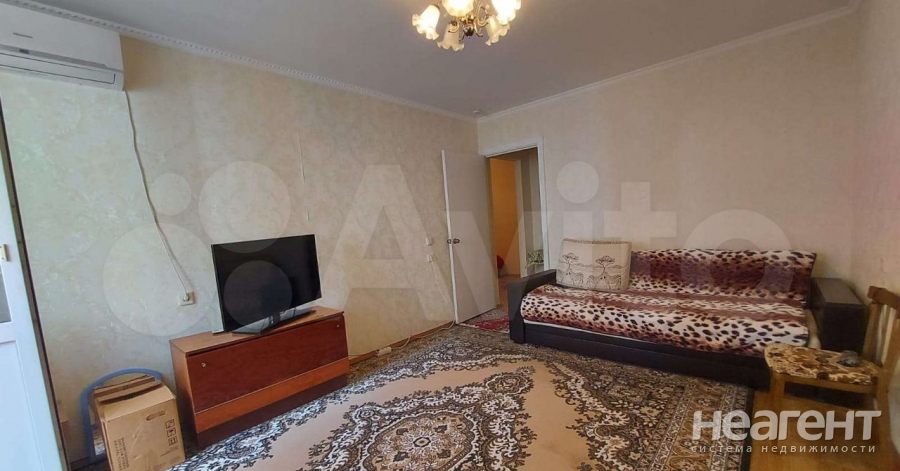 Продается 1-комнатная квартира, 45,6 м²