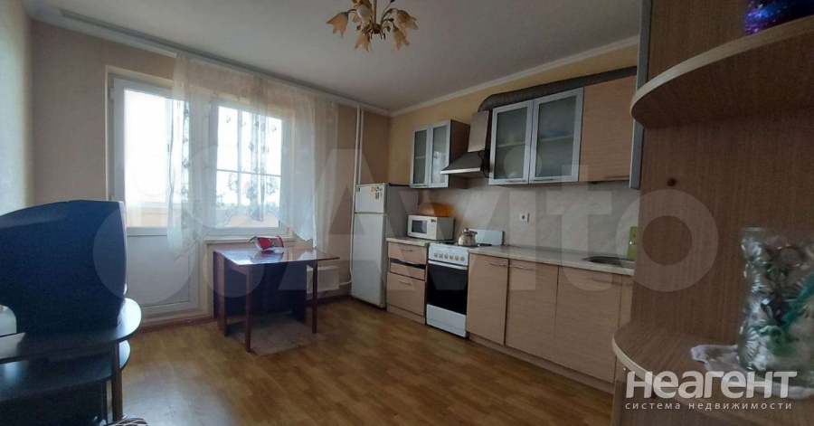 Продается 1-комнатная квартира, 45,6 м²