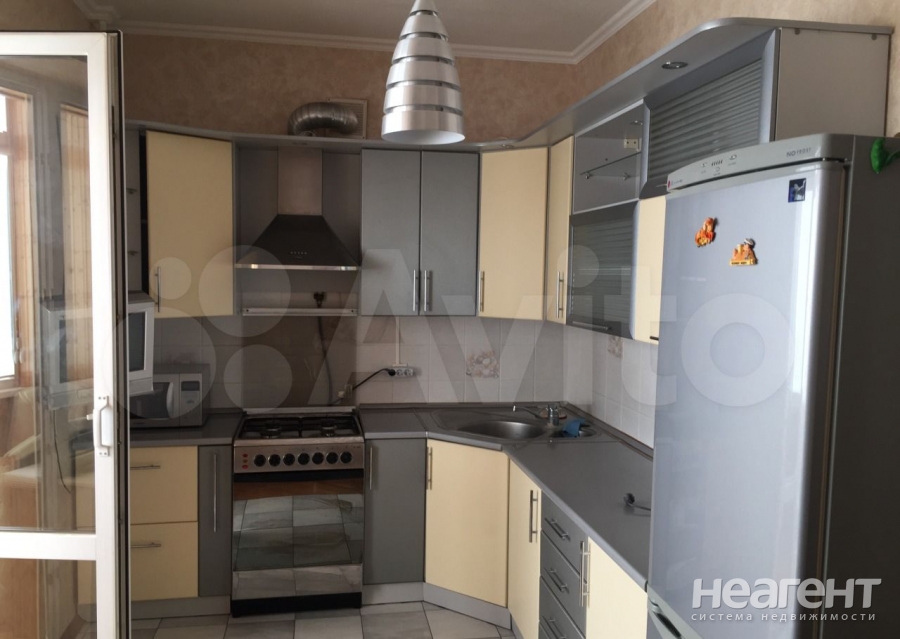 Продается 1-комнатная квартира, 51 м²