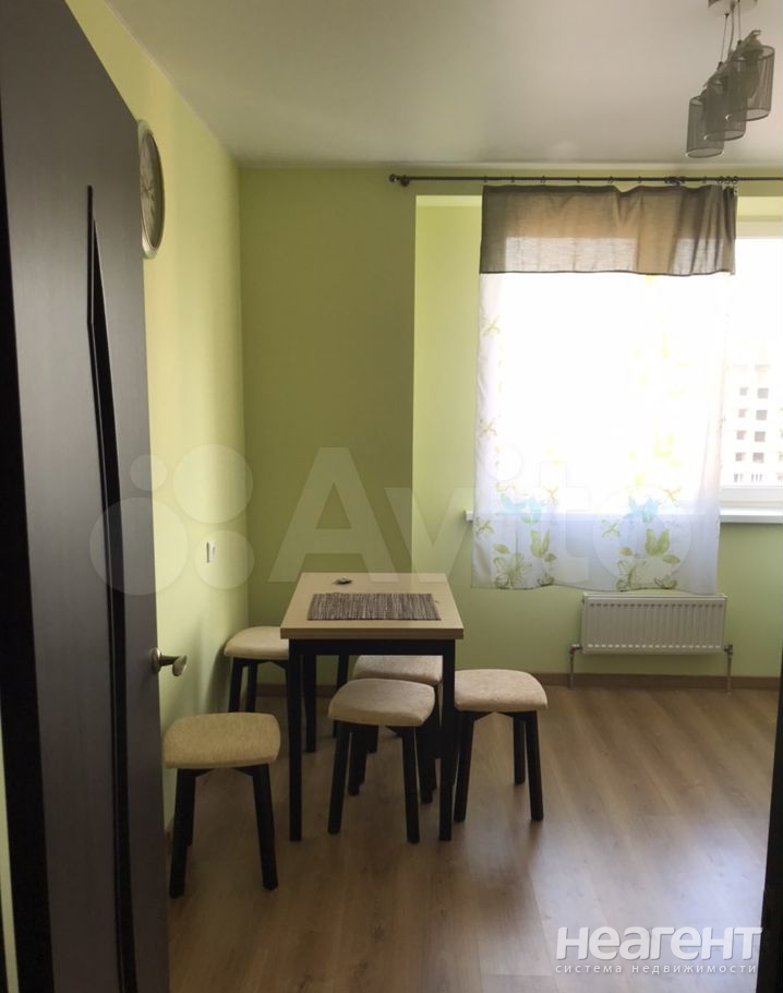 Продается 1-комнатная квартира, 41 м²