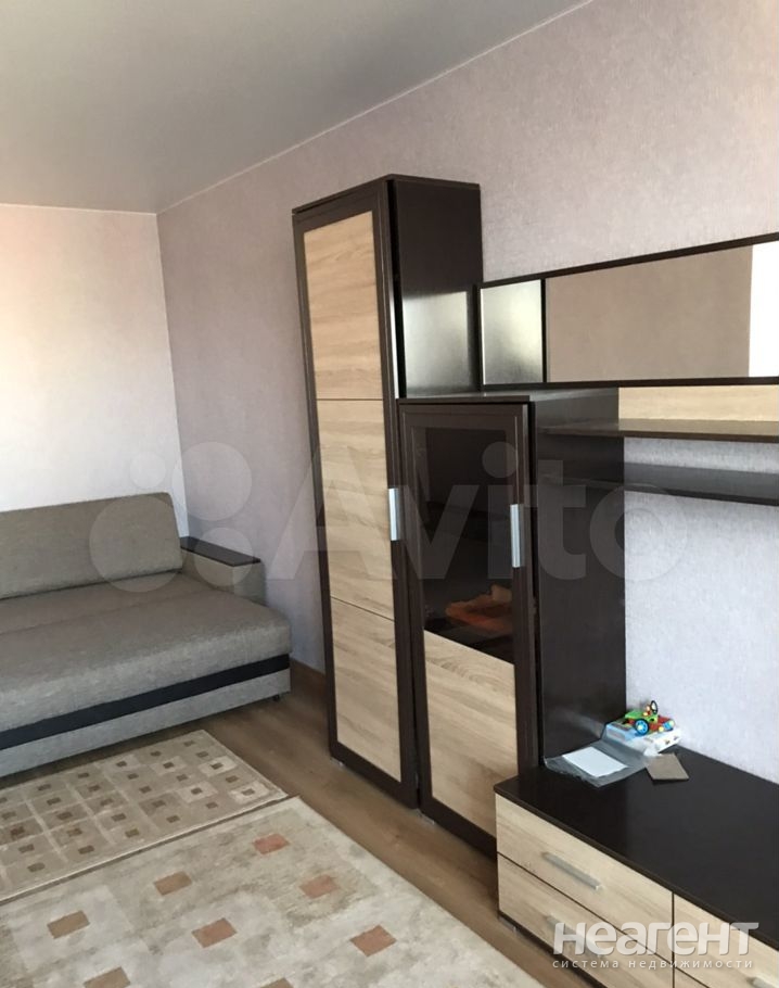 Продается 1-комнатная квартира, 41 м²