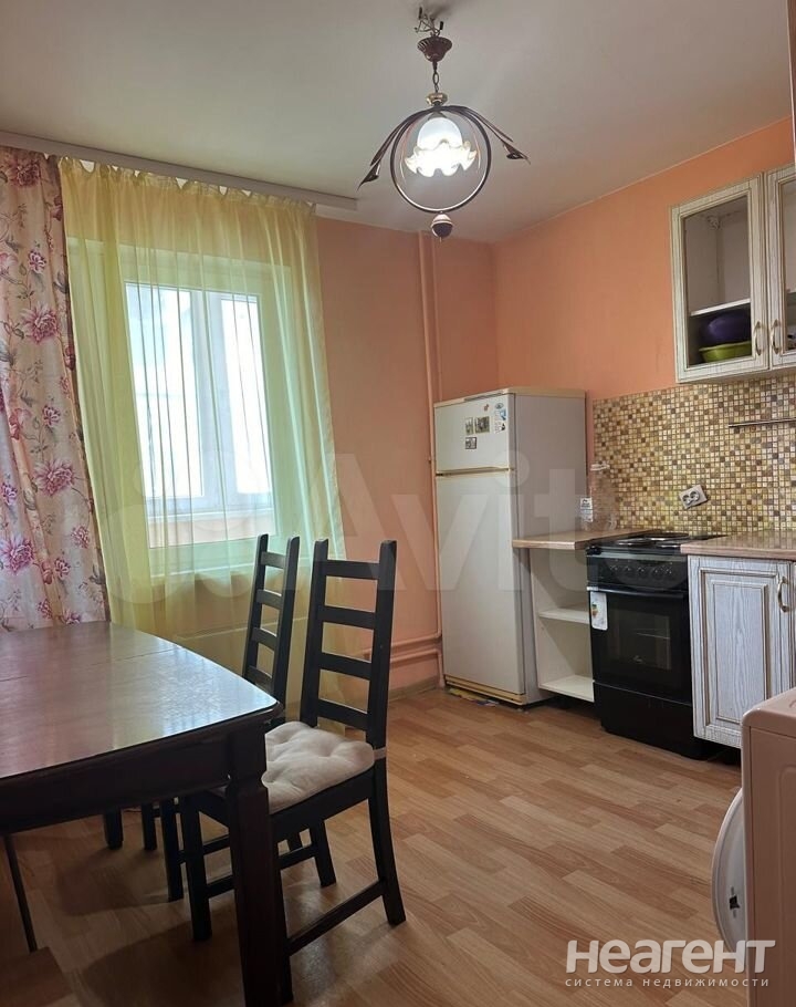 Продается 1-комнатная квартира, 40 м²