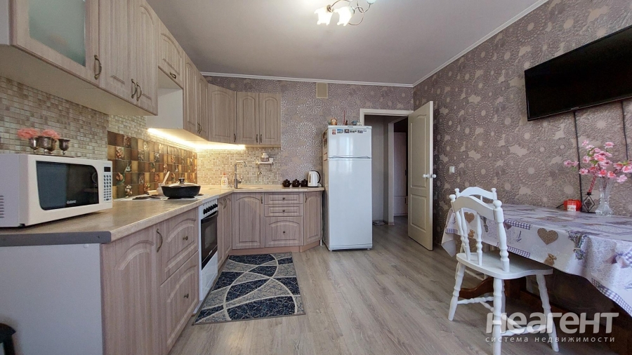 Продается 2-х комнатная квартира, 61 м²