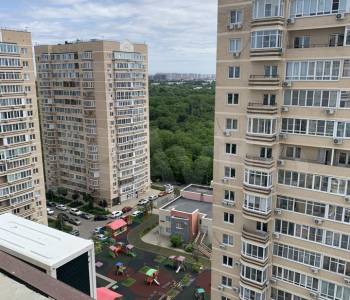 Продается 1-комнатная квартира, 40,5 м²