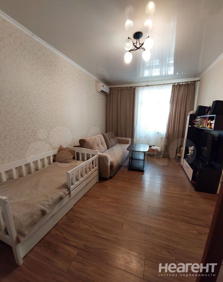 Продается 1-комнатная квартира, 38,7 м²