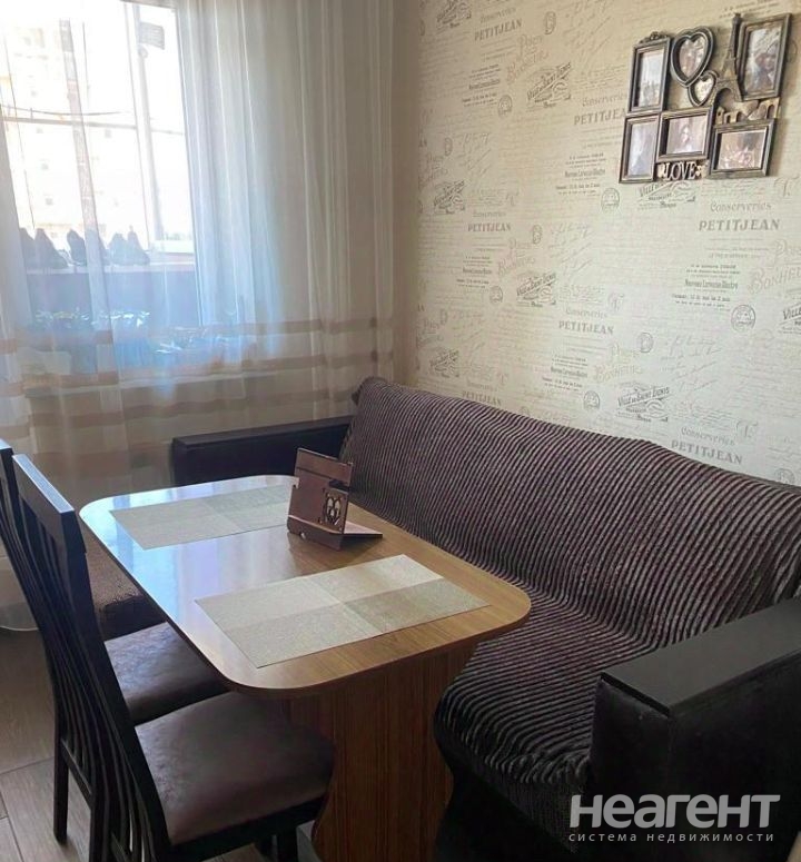 Продается 1-комнатная квартира, 43,4 м²