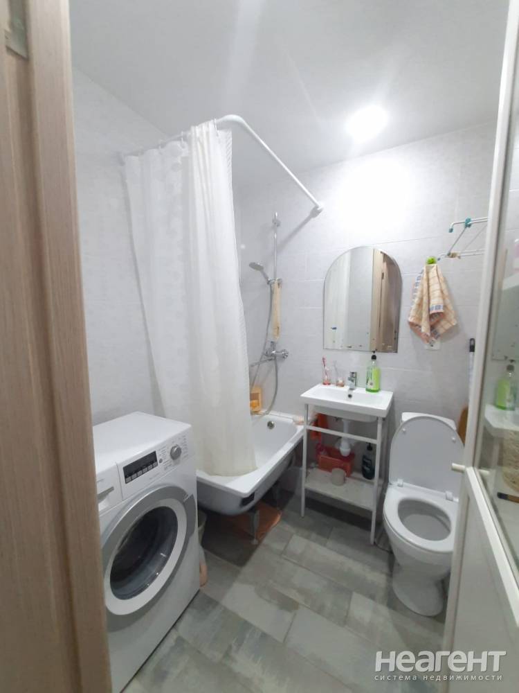 Продается 1-комнатная квартира, 33 м²