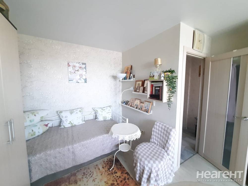 Продается 1-комнатная квартира, 33 м²