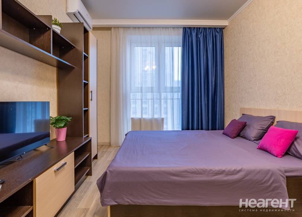 Продается 1-комнатная квартира, 38 м²