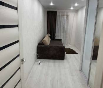 Продается 3-х комнатная квартира, 56 м²