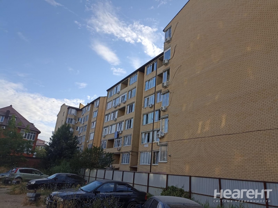 Продается 1-комнатная квартира, 32 м²