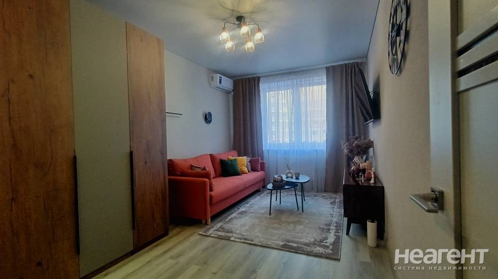 Сдается 1-комнатная квартира, 39 м²