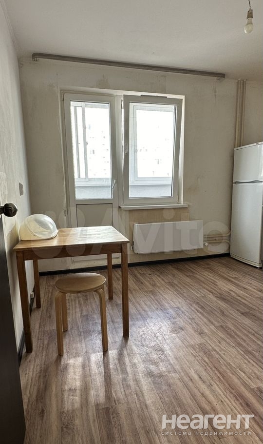 Продается 1-комнатная квартира, 37,6 м²